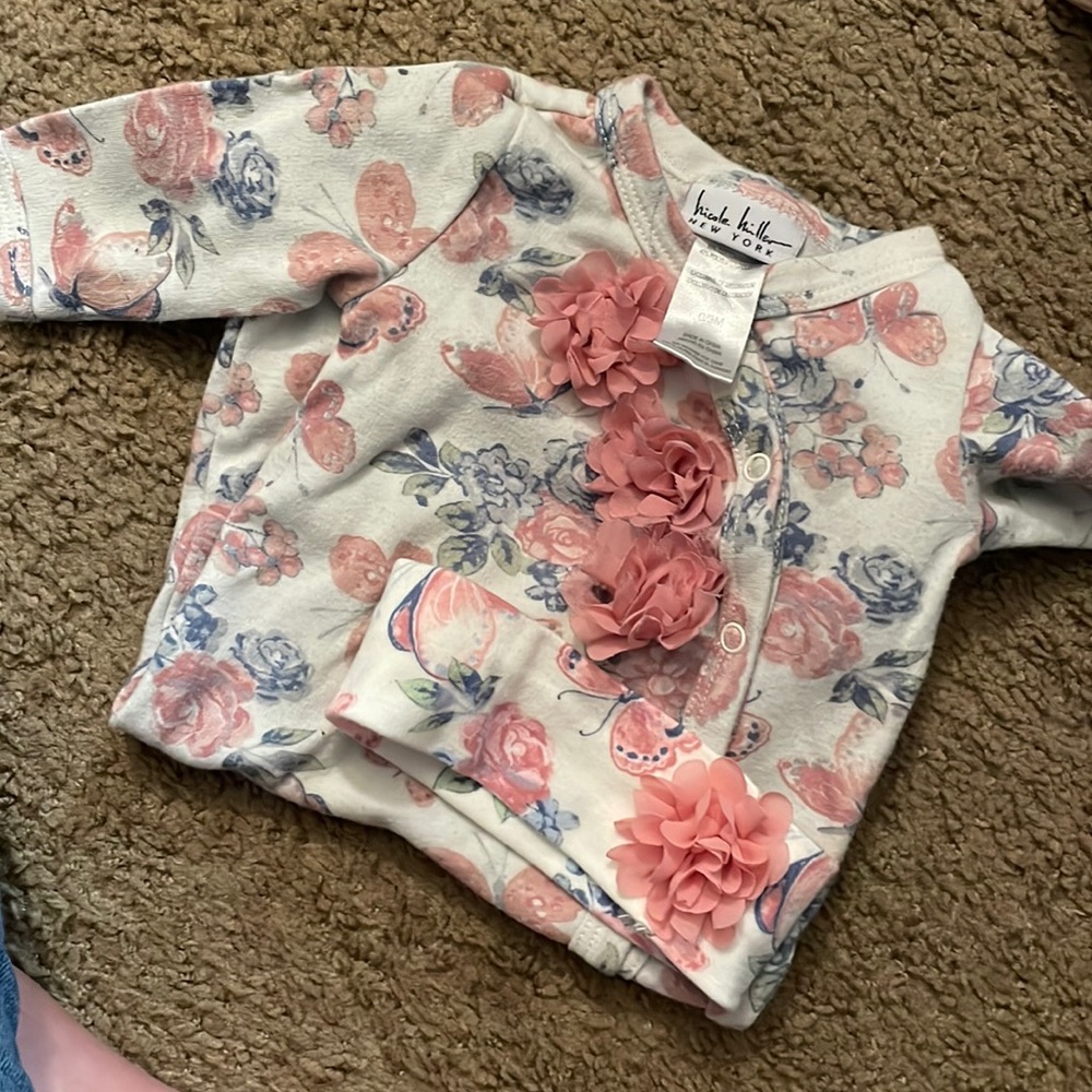 Footed sleeper with headband